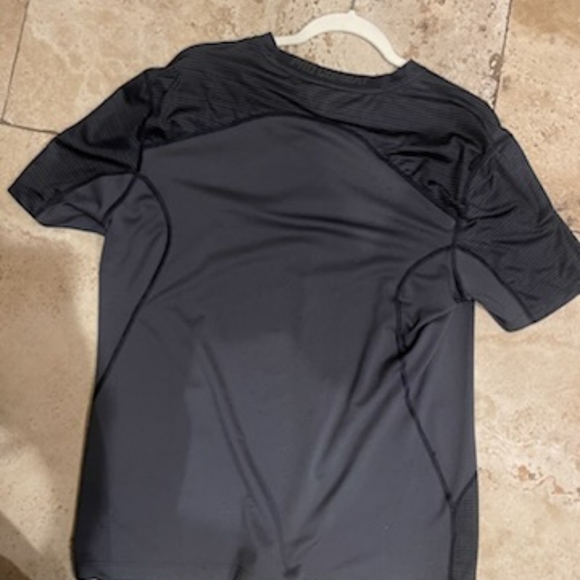 Fitted NIKE Combat dri-fit Gym T-shirt - Picture 5 of 5